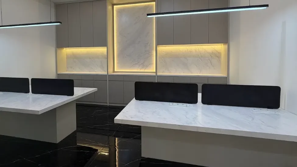 Cara Memilih Kontraktor Fit Out Kantor yang Tepat fit out proyek interior kantor surabaya